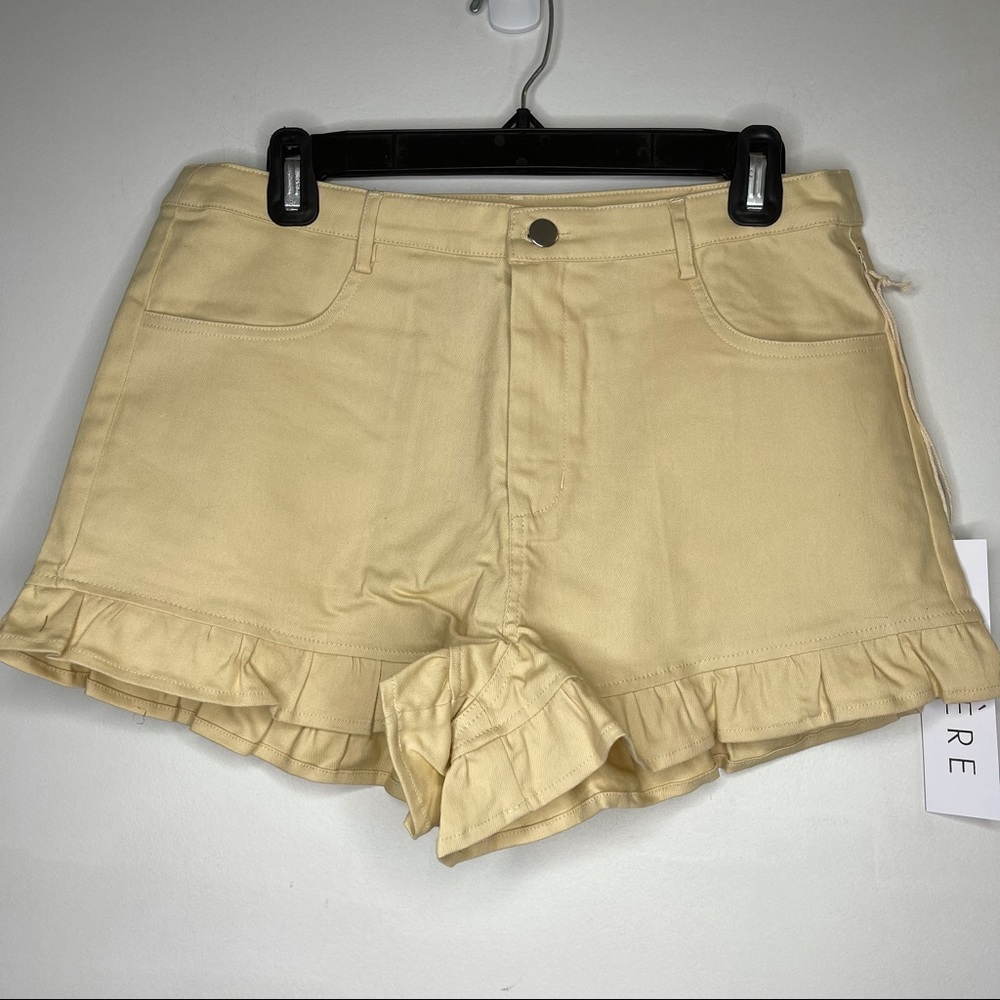 Lumiere Beige Ruffle Hem Shorts NWT